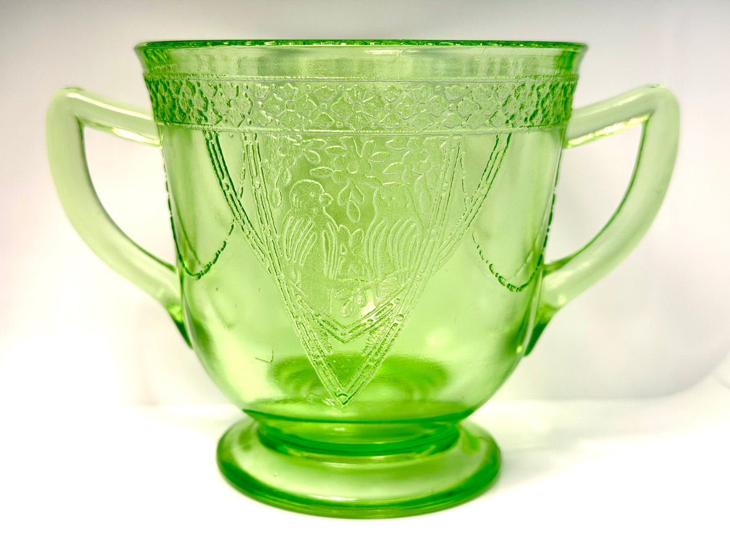 Depression Glass – Georgian Lovebirds Pattern | Sugar Bowl with Handles