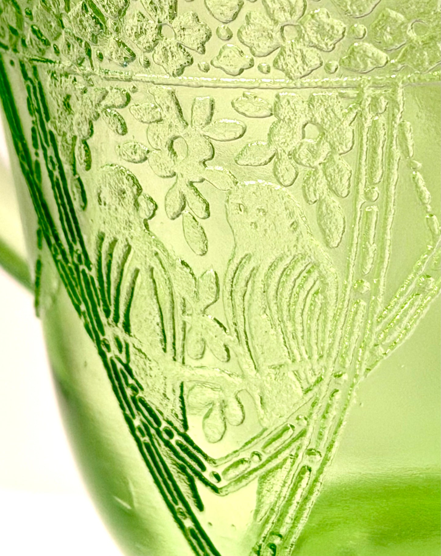 Depression Glass – Georgian Lovebirds Pattern | Berry Bowl